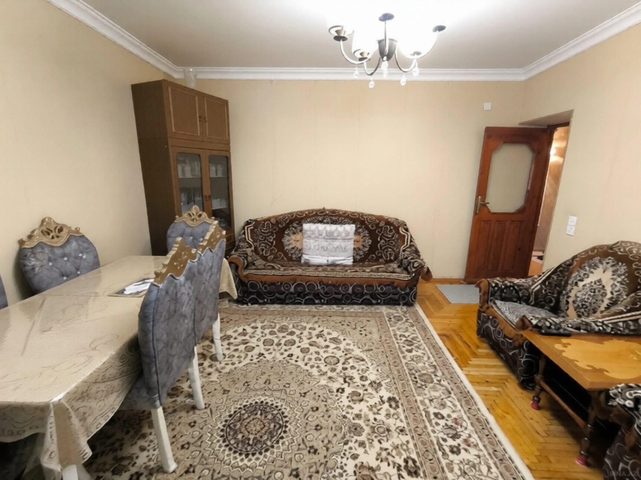 Satılır 4 otaqlı mənzil 100 m²