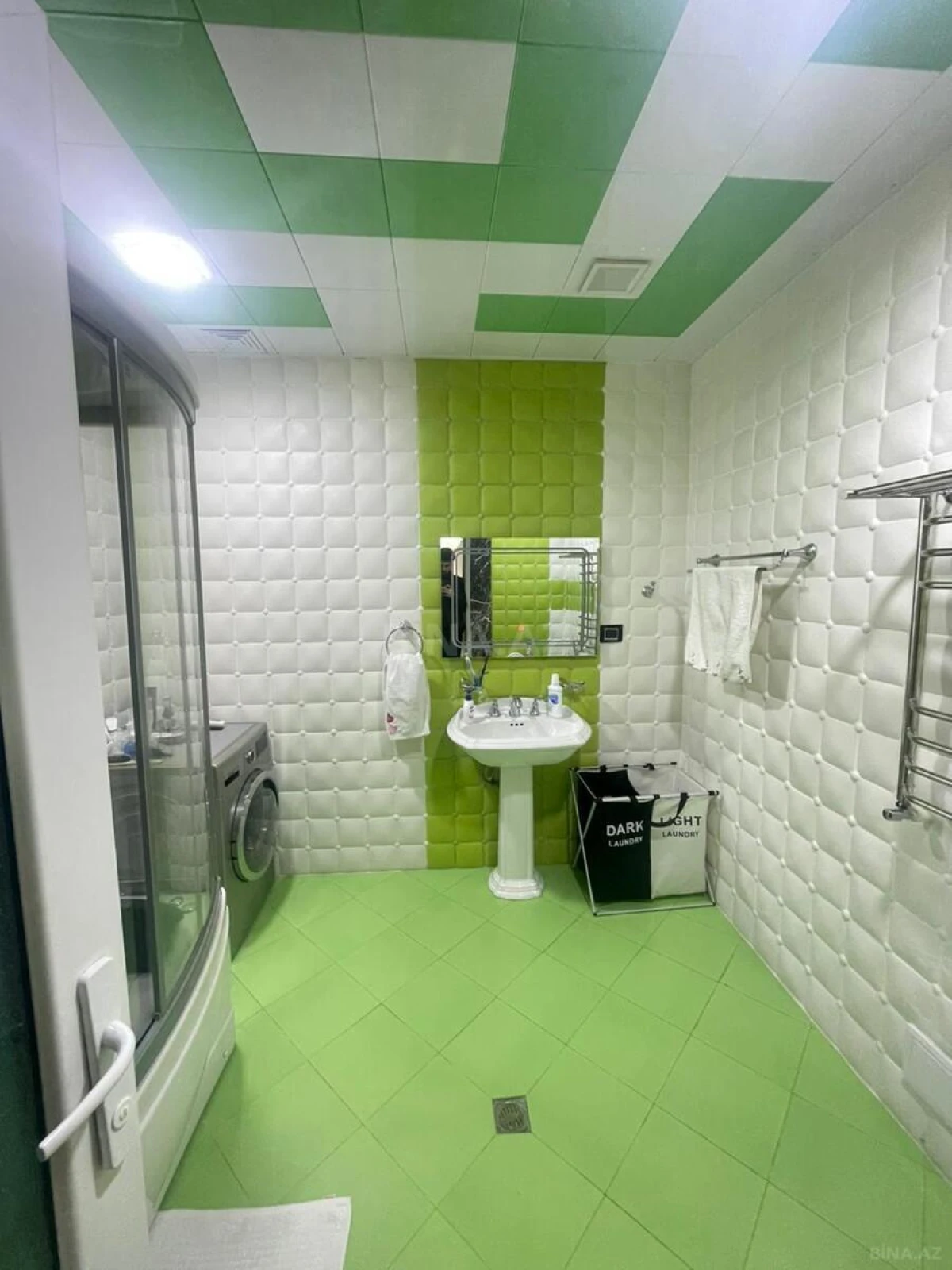 Satılır 4 otaqlı mənzil 171.2 m²