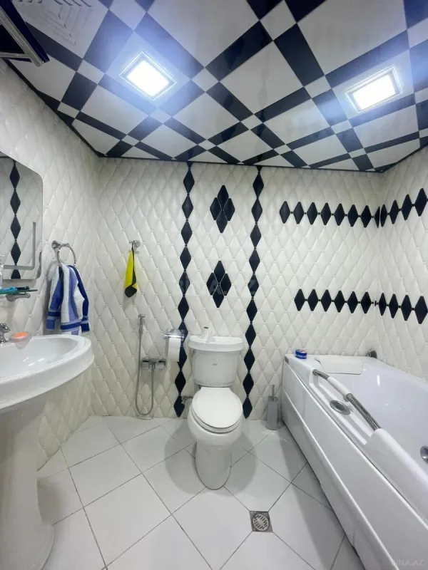 Satılır 4 otaqlı mənzil 171.2 m²