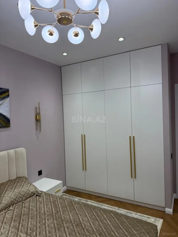Satılır 3 otaqlı mənzil 106 m²