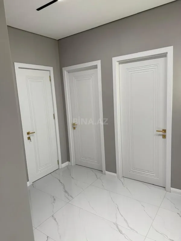 Satılır 3 otaqlı mənzil 106 m²
