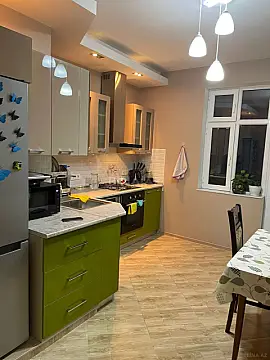 Kirayə verilir 3 otaqlı mənzil 95 m²