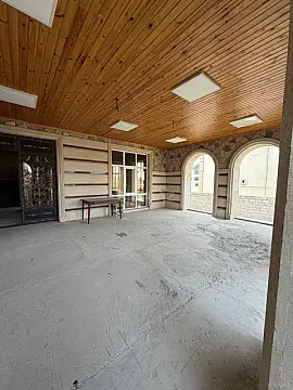 Satılır 6 otaqlı həyət evi 200 m²