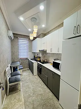 Kirayə verilir 2 otaqlı mənzil 70 m²