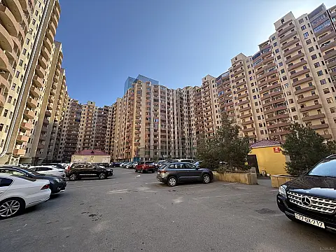 Kirayə verilir 2 otaqlı mənzil 70 m²