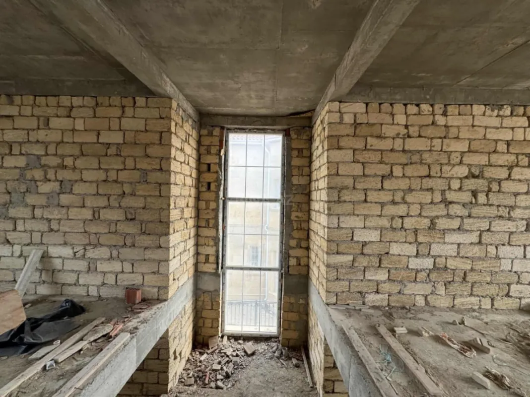 Satılır 6 otaqlı həyət evi 300 m²