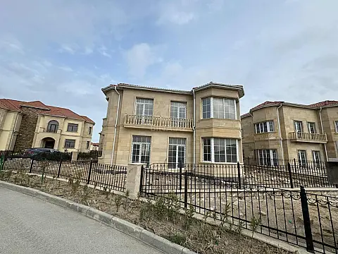 Satılır 6 otaqlı həyət evi 300 m² — Bakı, Sea Breeze 6 otaq 300.00 m²