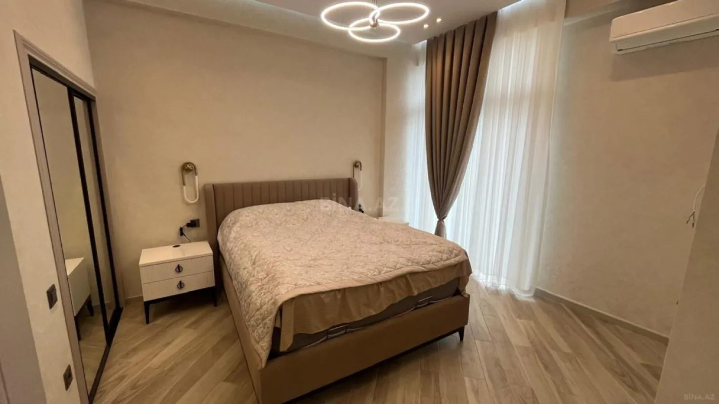 Kirayə verilir 2 otaqlı mənzil 80 m²