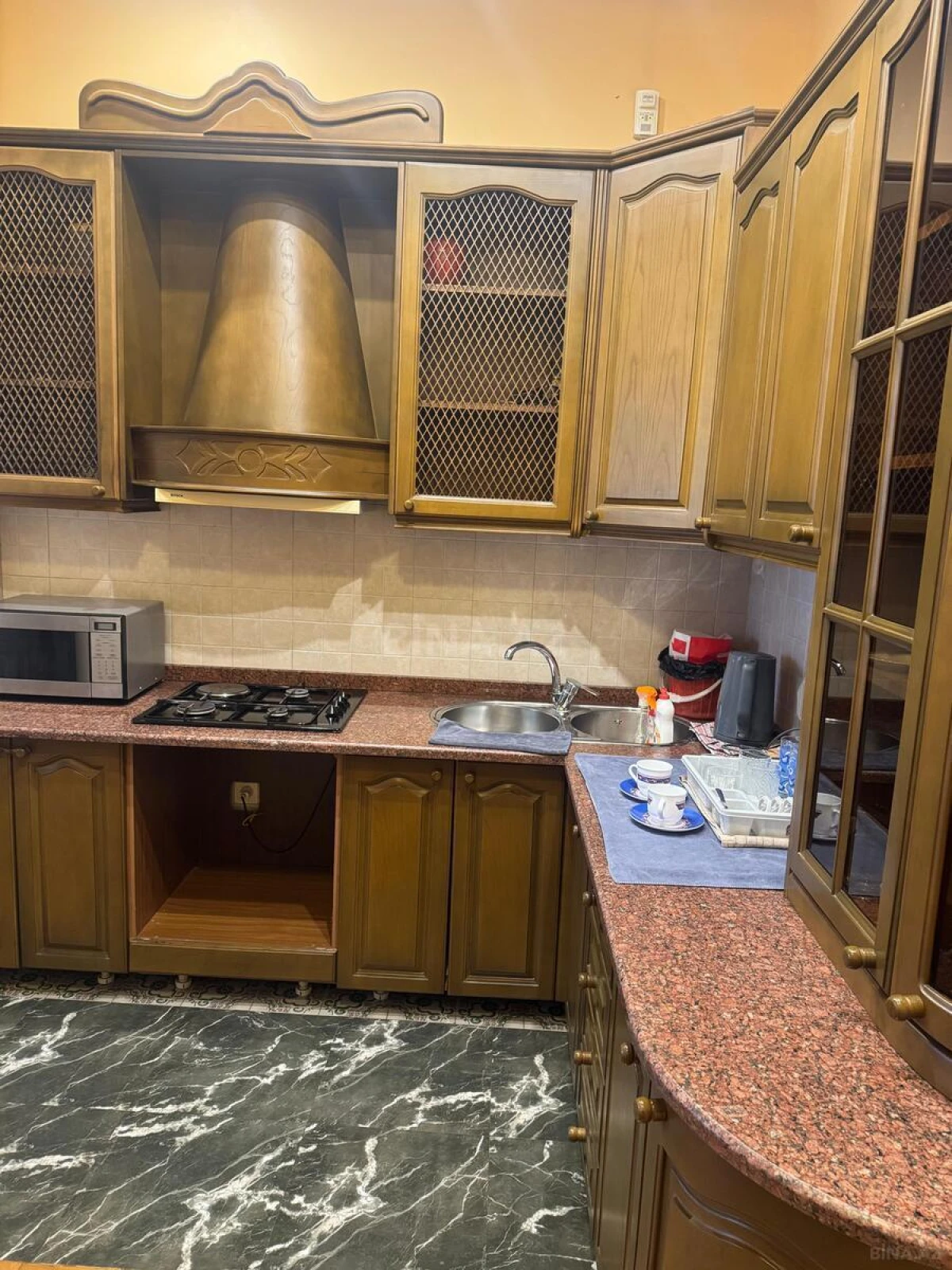 Kirayə verilir 3 otaqlı mənzil 105 m²