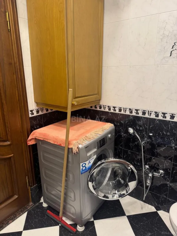 Kirayə verilir 3 otaqlı mənzil 105 m²