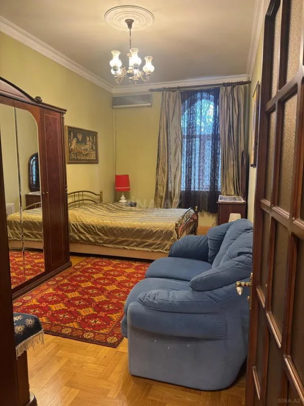 Kirayə verilir 3 otaqlı mənzil 105 m²