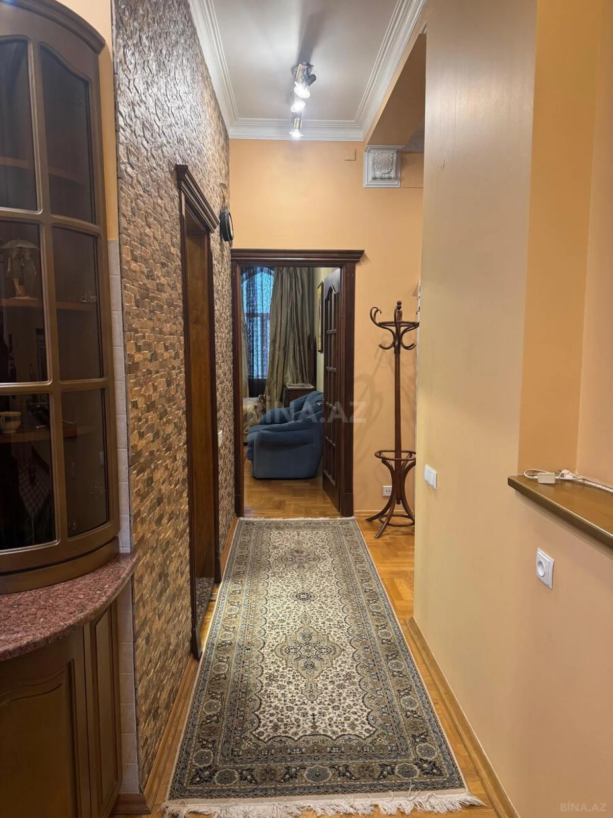 Kirayə verilir 3 otaqlı mənzil 105 m²