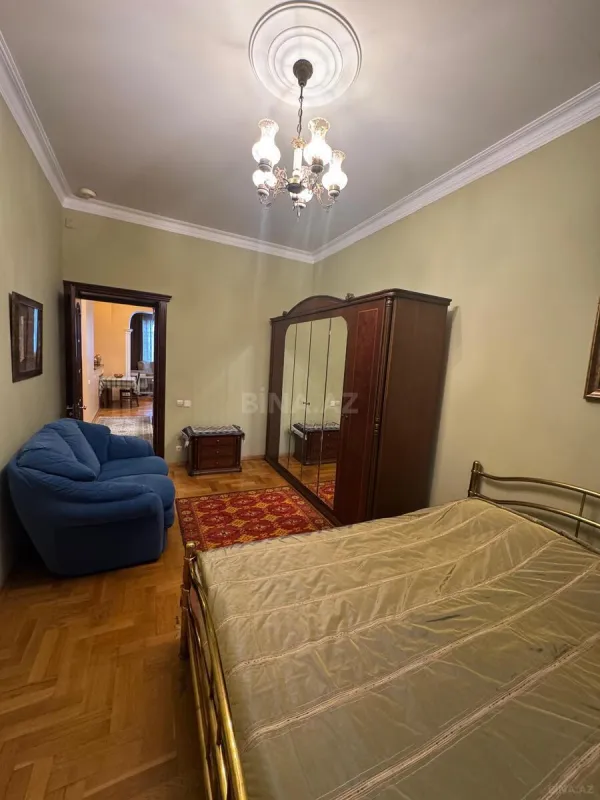 Kirayə verilir 3 otaqlı mənzil 105 m²