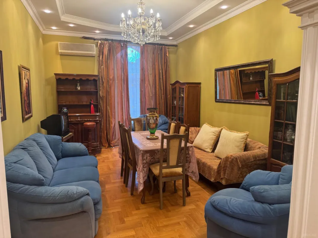 Kirayə verilir 3 otaqlı mənzil 105 m²