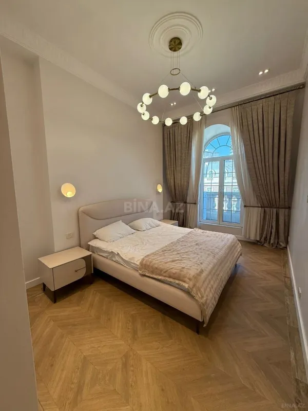 Kirayə verilir 2 otaqlı mənzil 90 m²