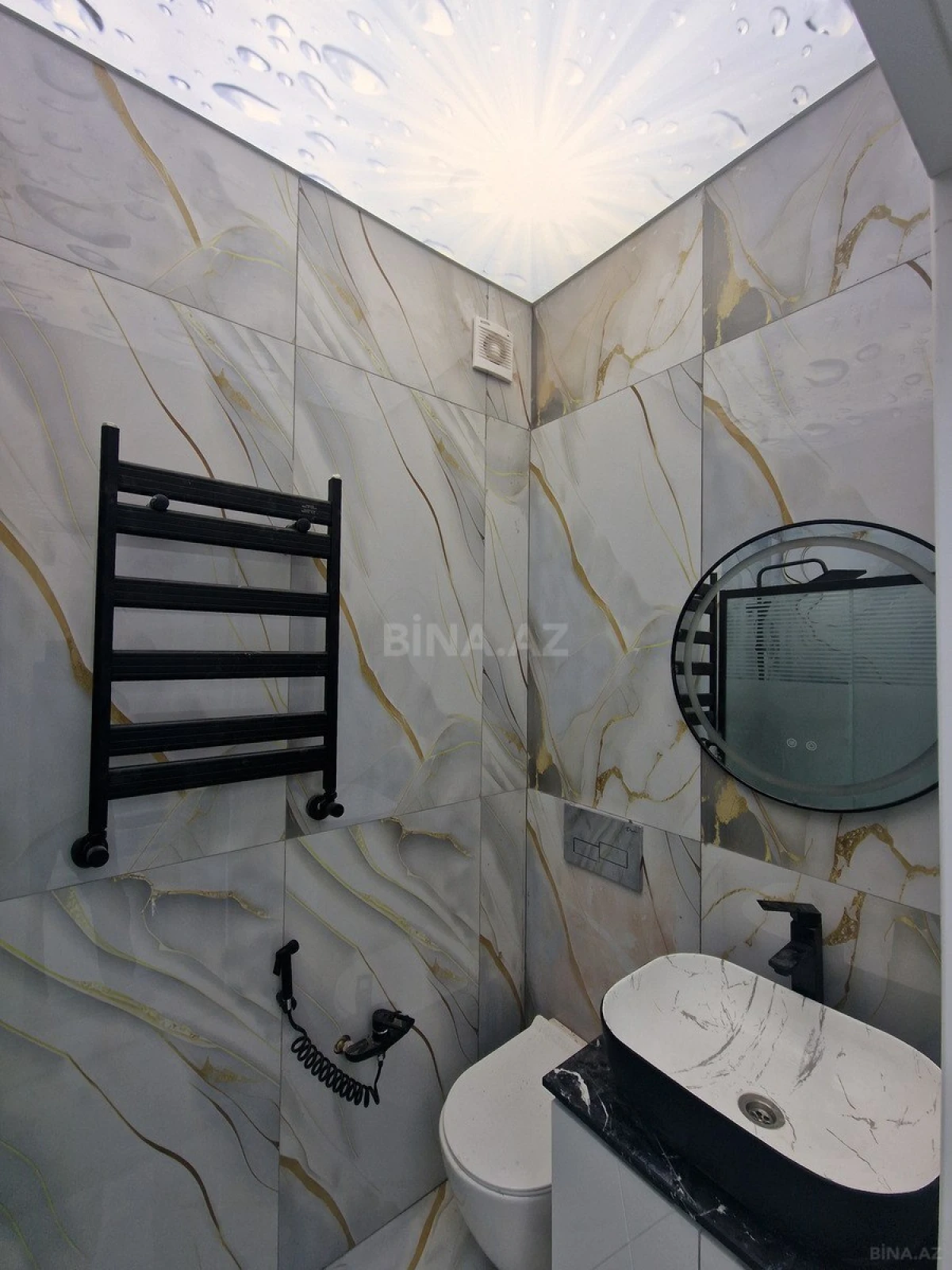 Satılır 2 otaqlı mənzil 70 m²