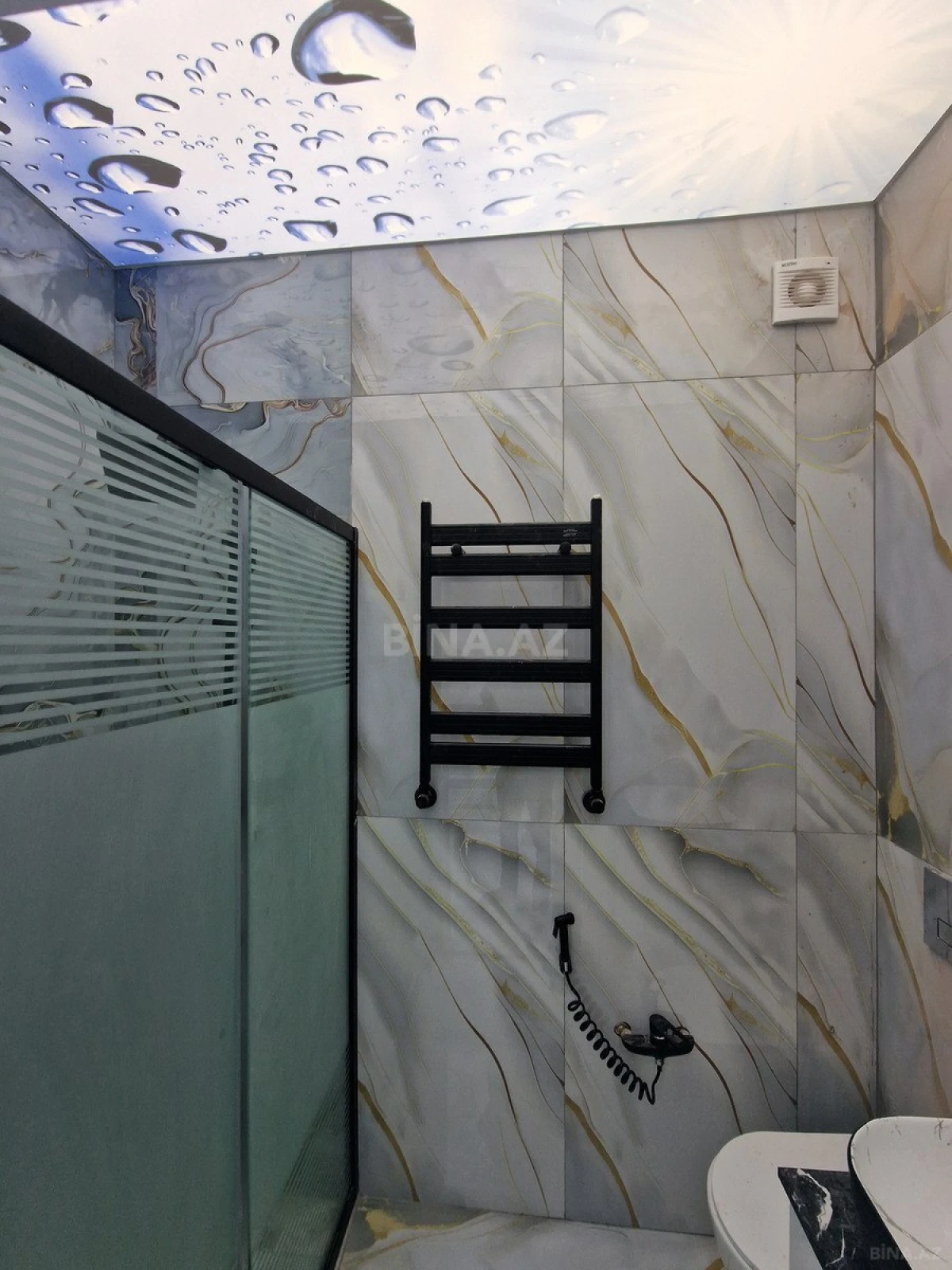 Satılır 2 otaqlı mənzil 70 m²