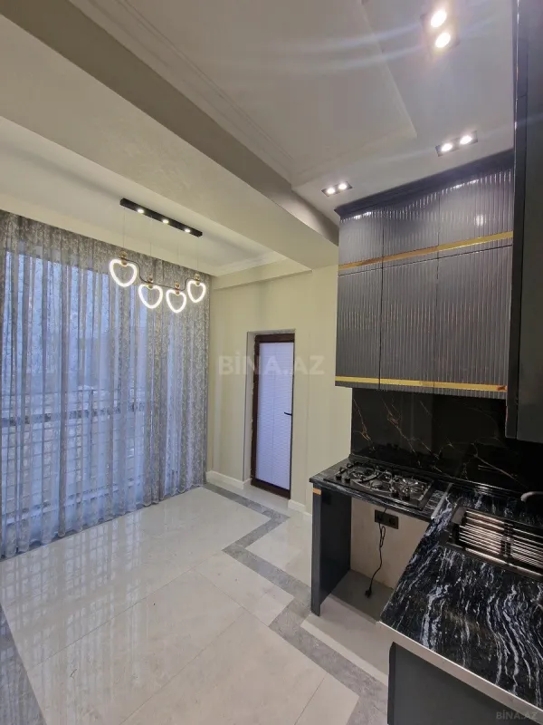 Satılır 2 otaqlı mənzil 70 m²