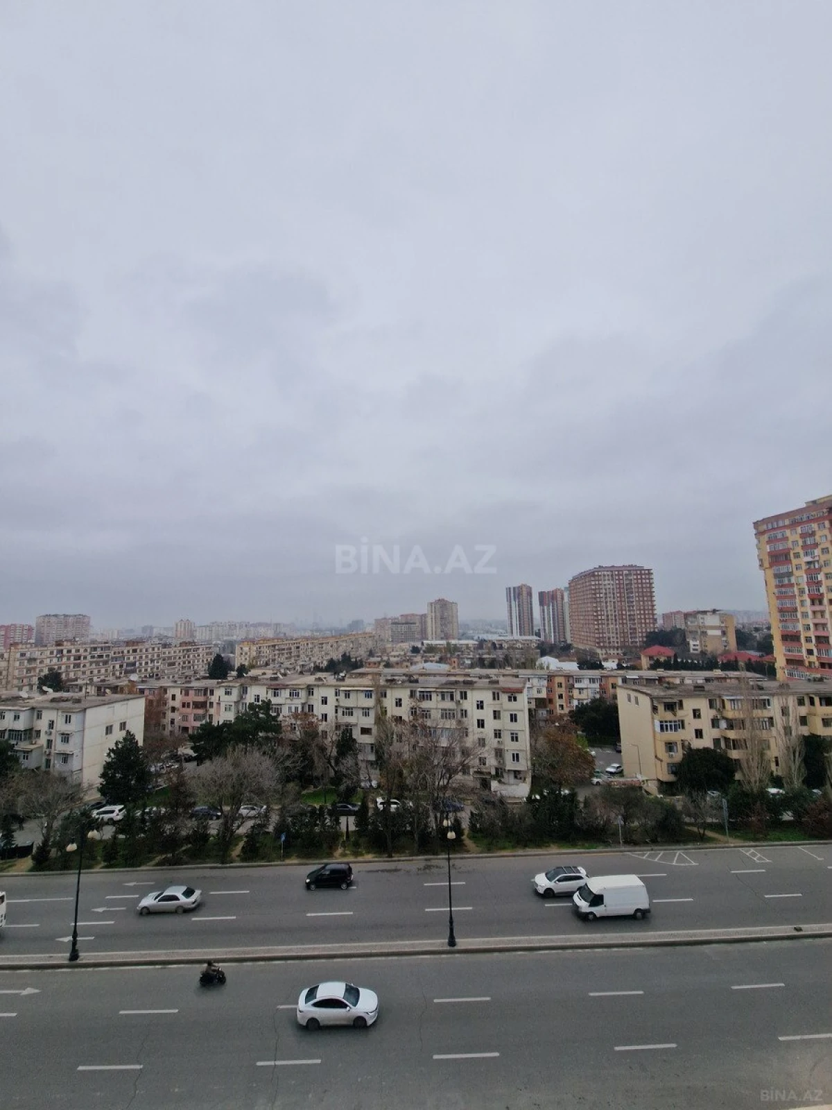 Satılır 2 otaqlı mənzil 70 m²