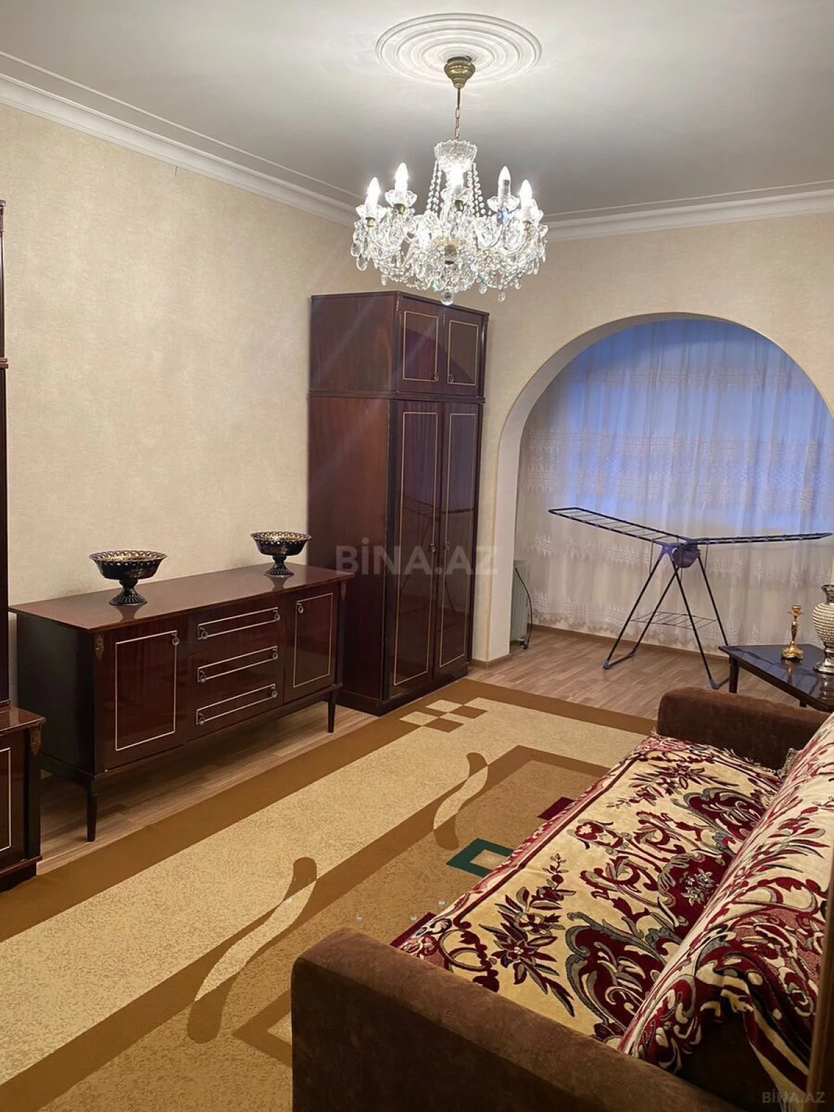 Satılır 4 otaqlı mənzil 105 m²