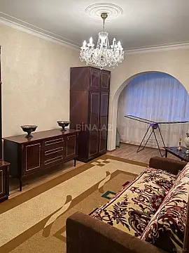 Satılır 4 otaqlı mənzil 105 m²