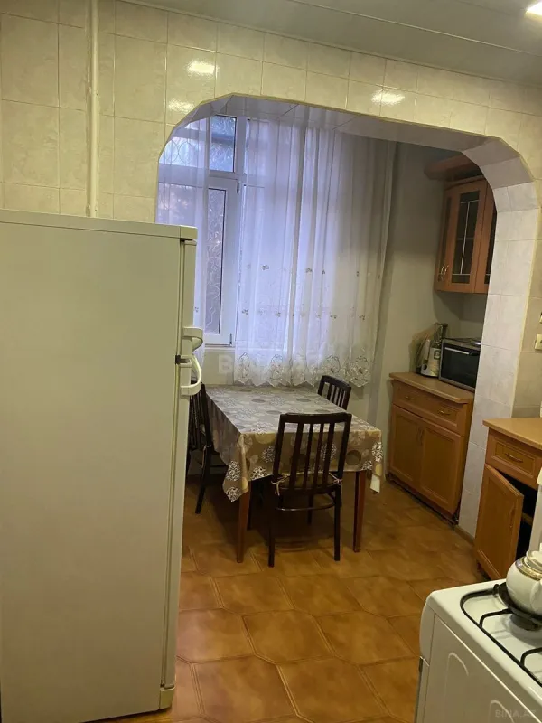 Satılır 4 otaqlı mənzil 105 m²