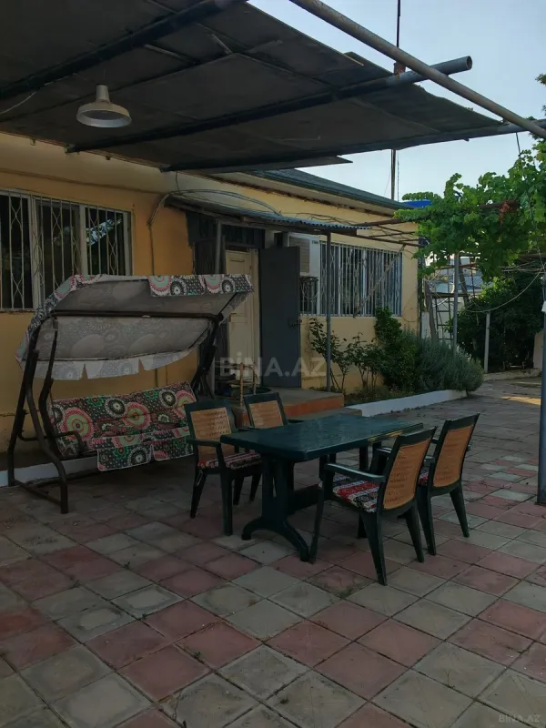 Kirayə verilir 3 otaqlı həyət evi 102 m²