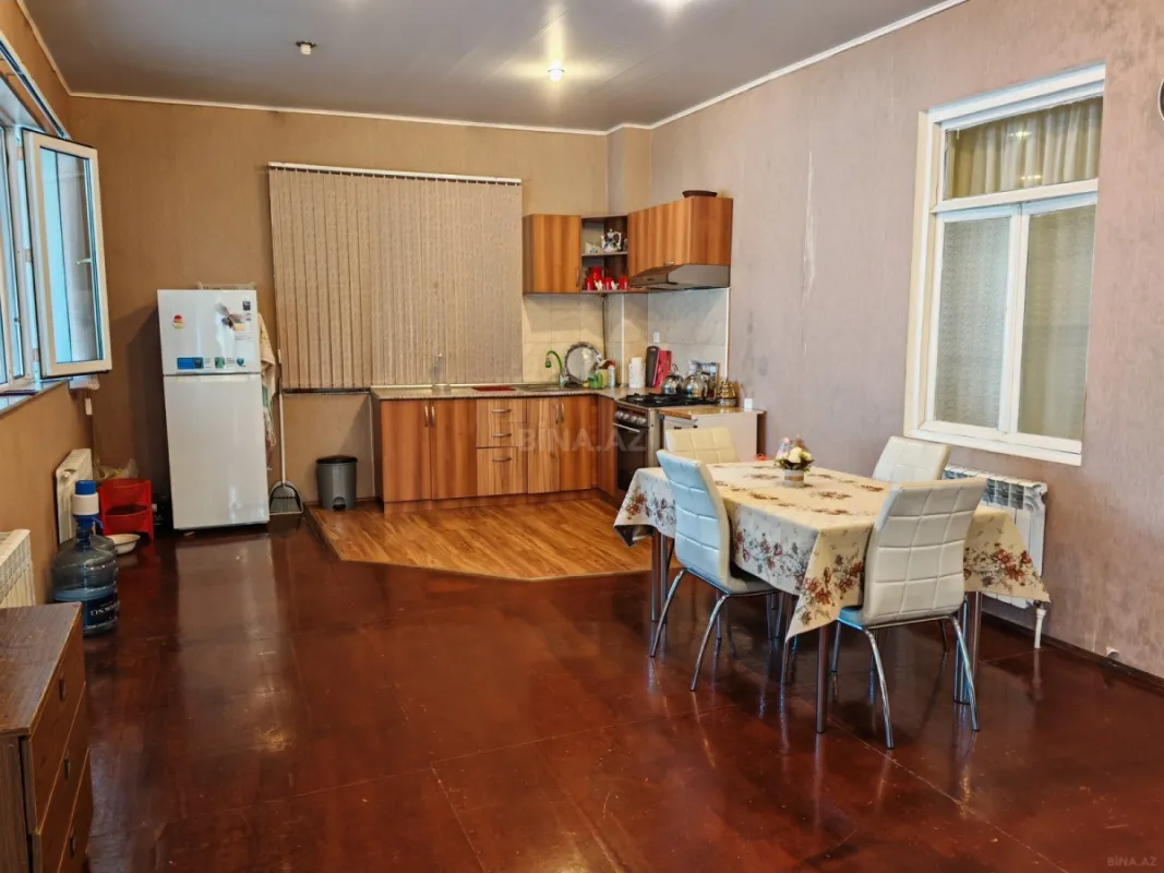 Kirayə verilir 3 otaqlı həyət evi 102 m²