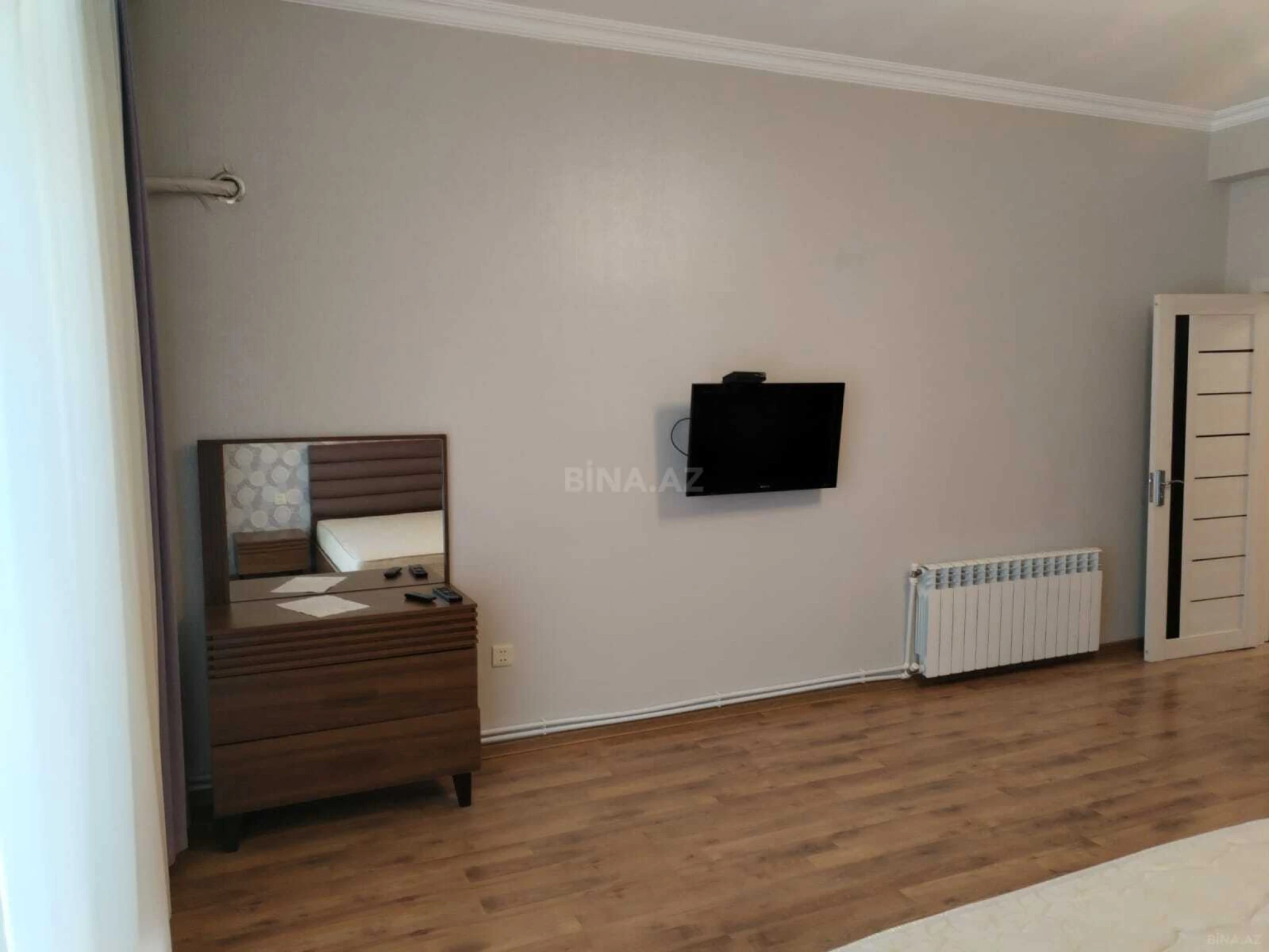 Kirayə verilir 3 otaqlı mənzil 120 m²