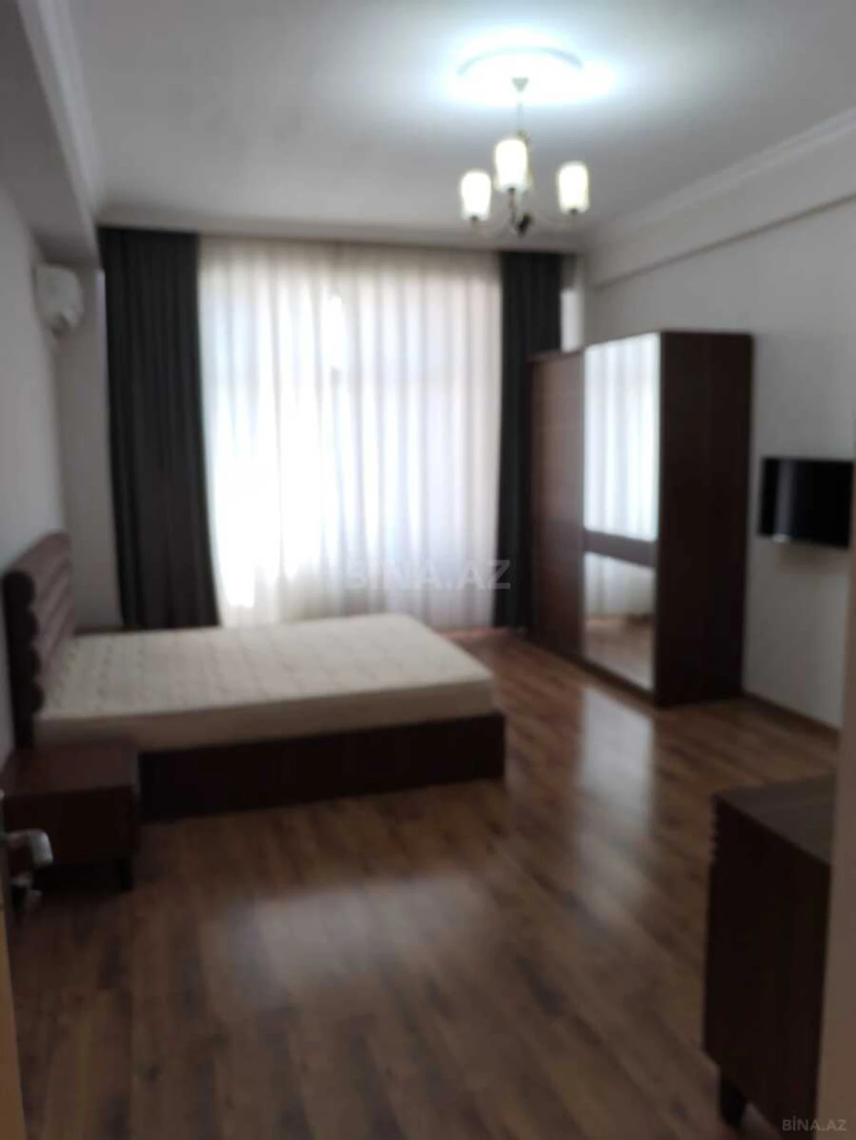 Kirayə verilir 3 otaqlı mənzil 120 m²