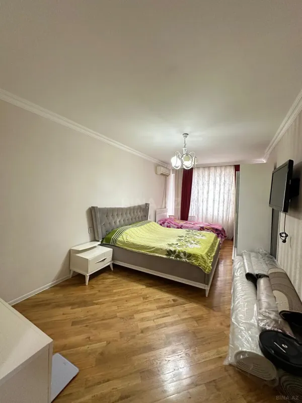 Satılır 3 otaqlı mənzil 120 m²