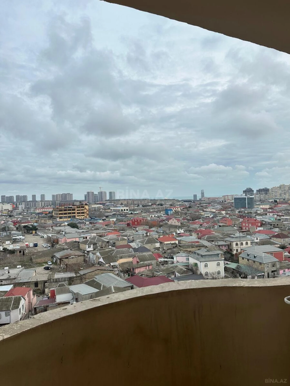 Satılır 3 otaqlı mənzil 120 m²