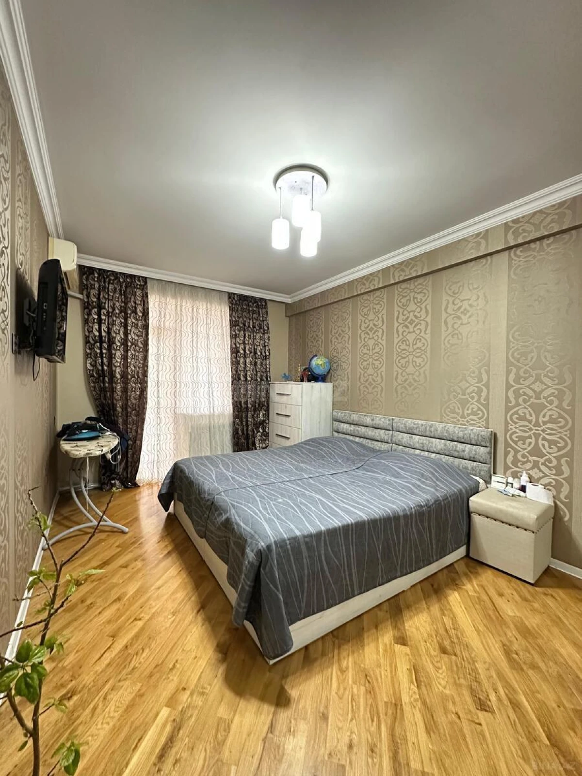 Satılır 3 otaqlı mənzil 120 m²
