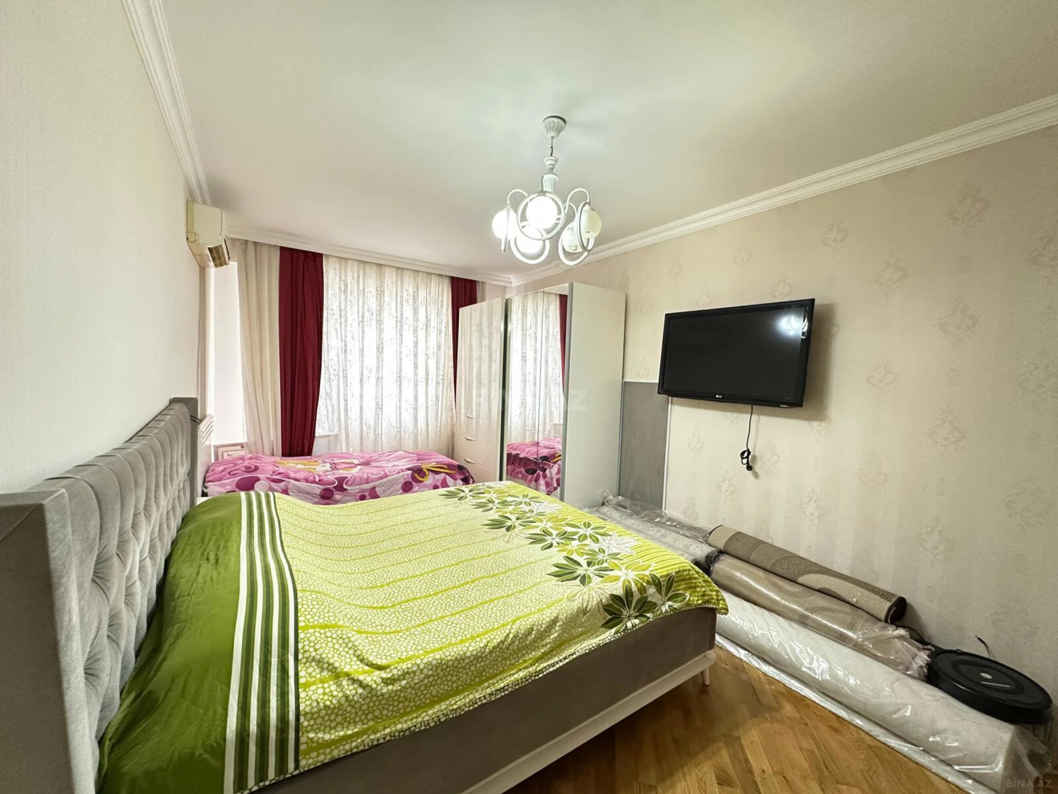 Satılır 3 otaqlı mənzil 120 m²