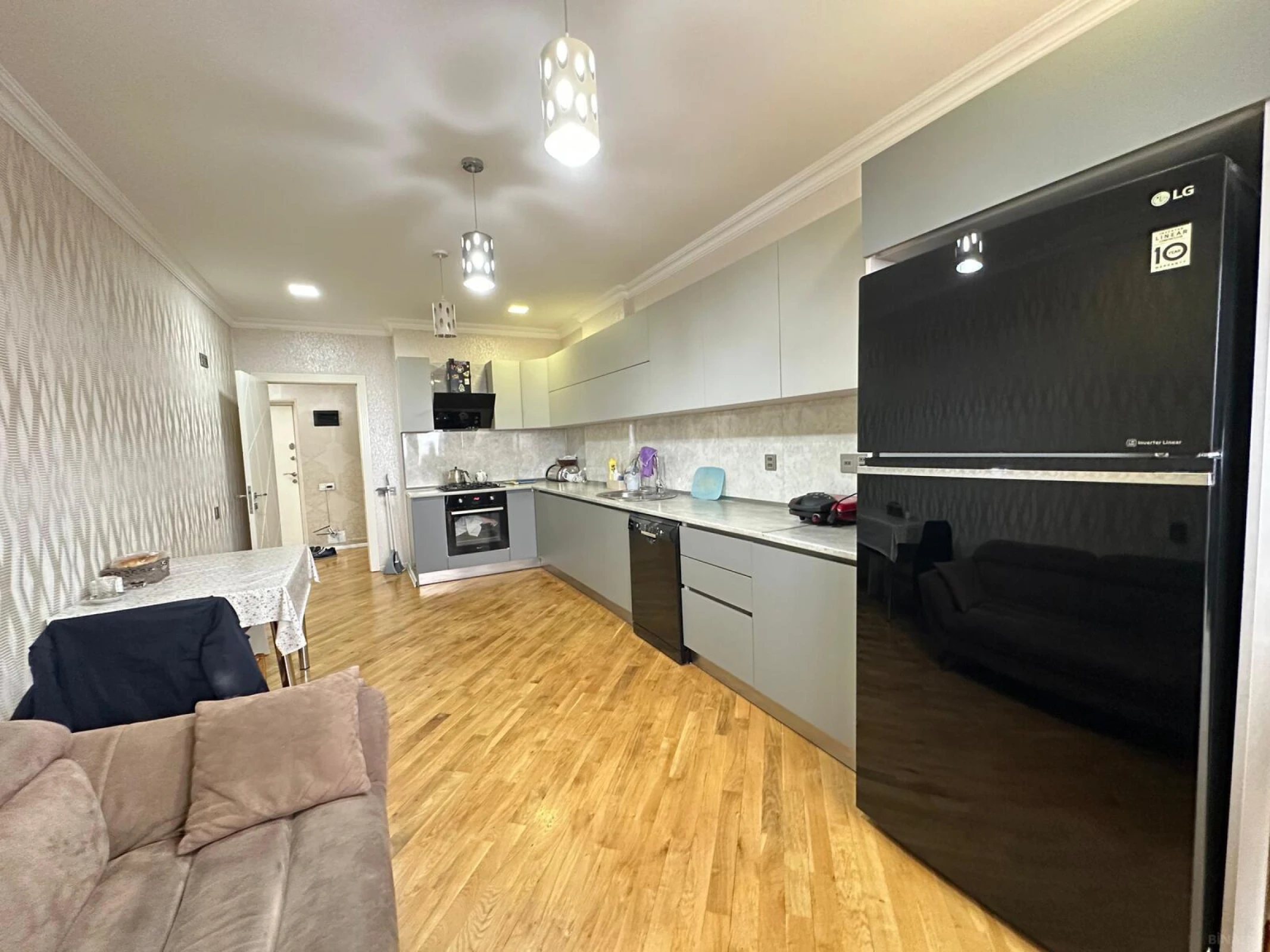 Satılır 3 otaqlı mənzil 120 m²