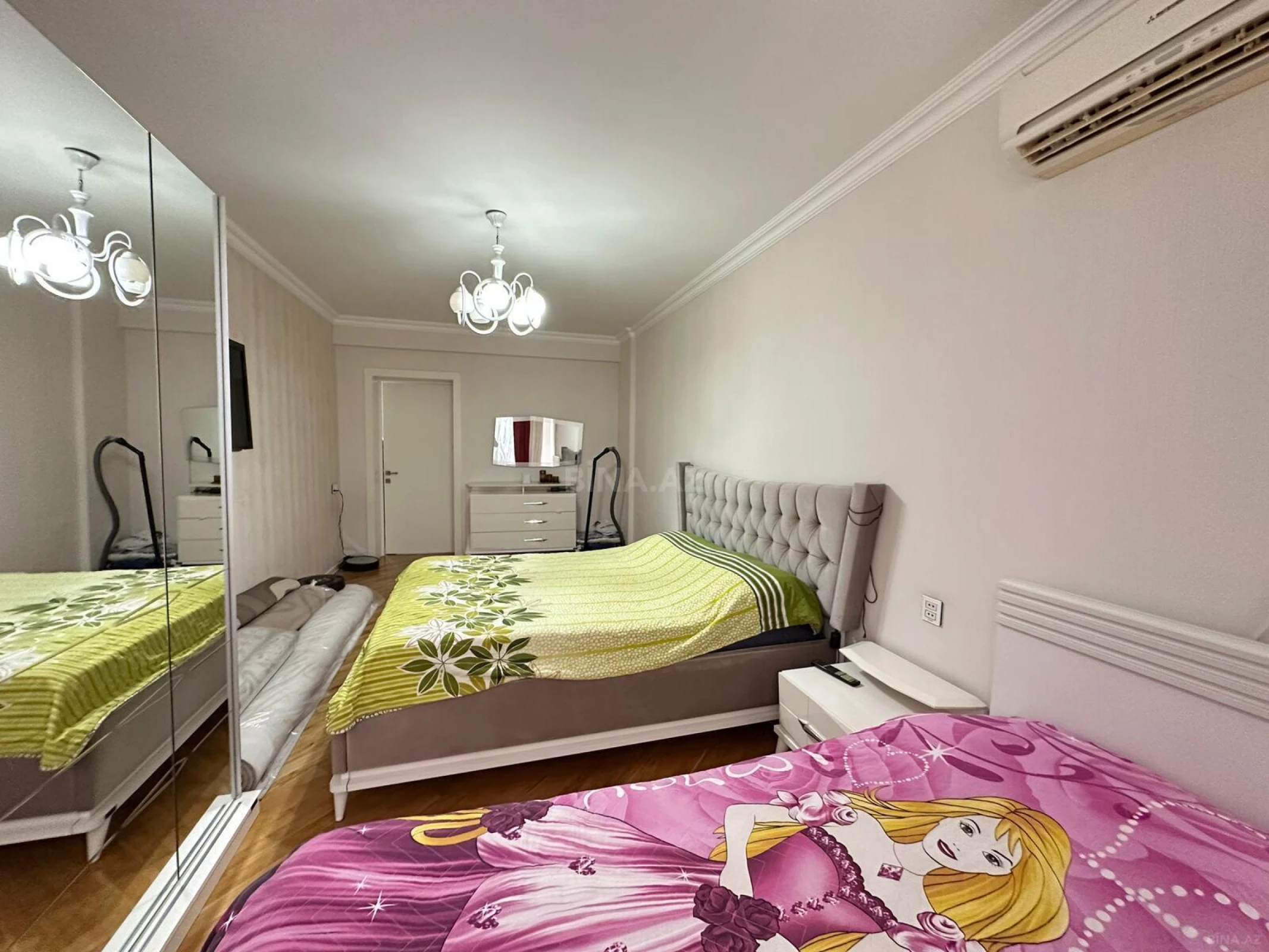 Satılır 3 otaqlı mənzil 120 m²