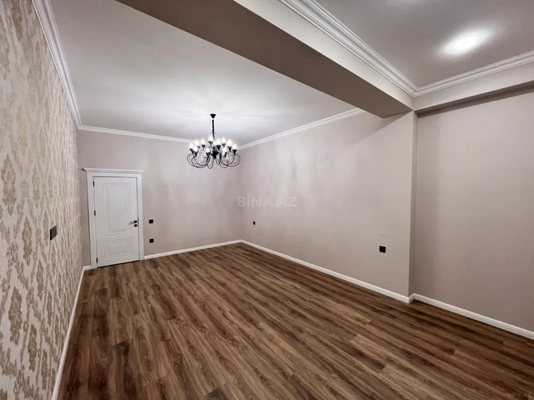 Satılır 2 otaqlı mənzil 93 m²