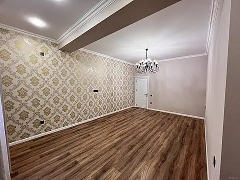 Satılır 2 otaqlı mənzil 93 m²