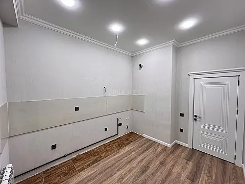 Satılır 2 otaqlı mənzil 93 m²