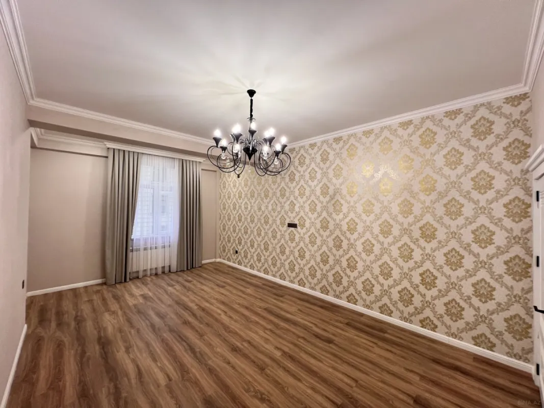 Satılır 2 otaqlı mənzil 93 m²