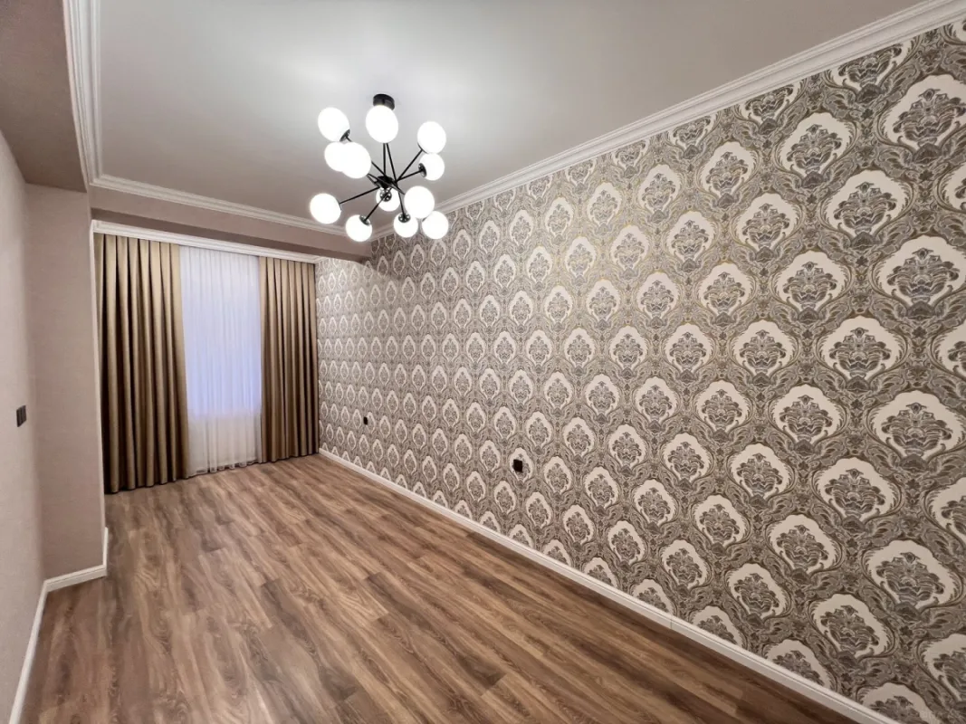 Satılır 2 otaqlı mənzil 93 m²
