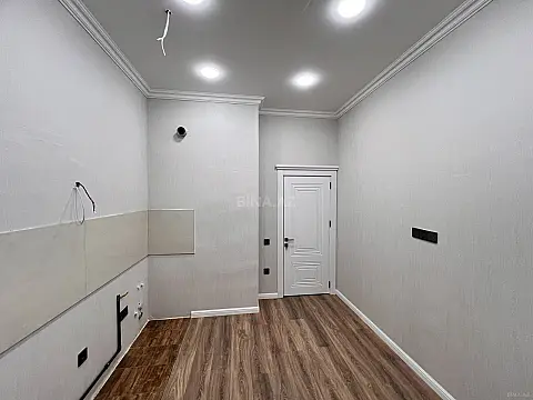 Satılır 2 otaqlı mənzil 93 m²