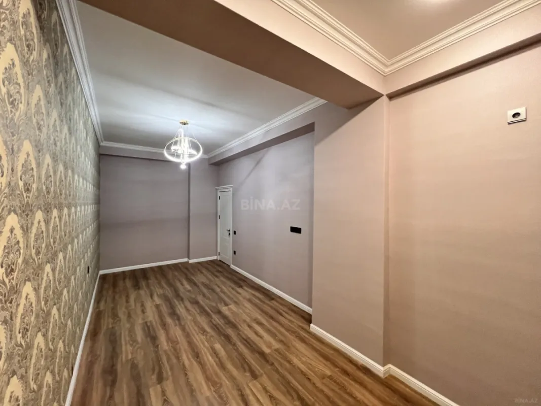 Satılır 2 otaqlı mənzil 93 m²