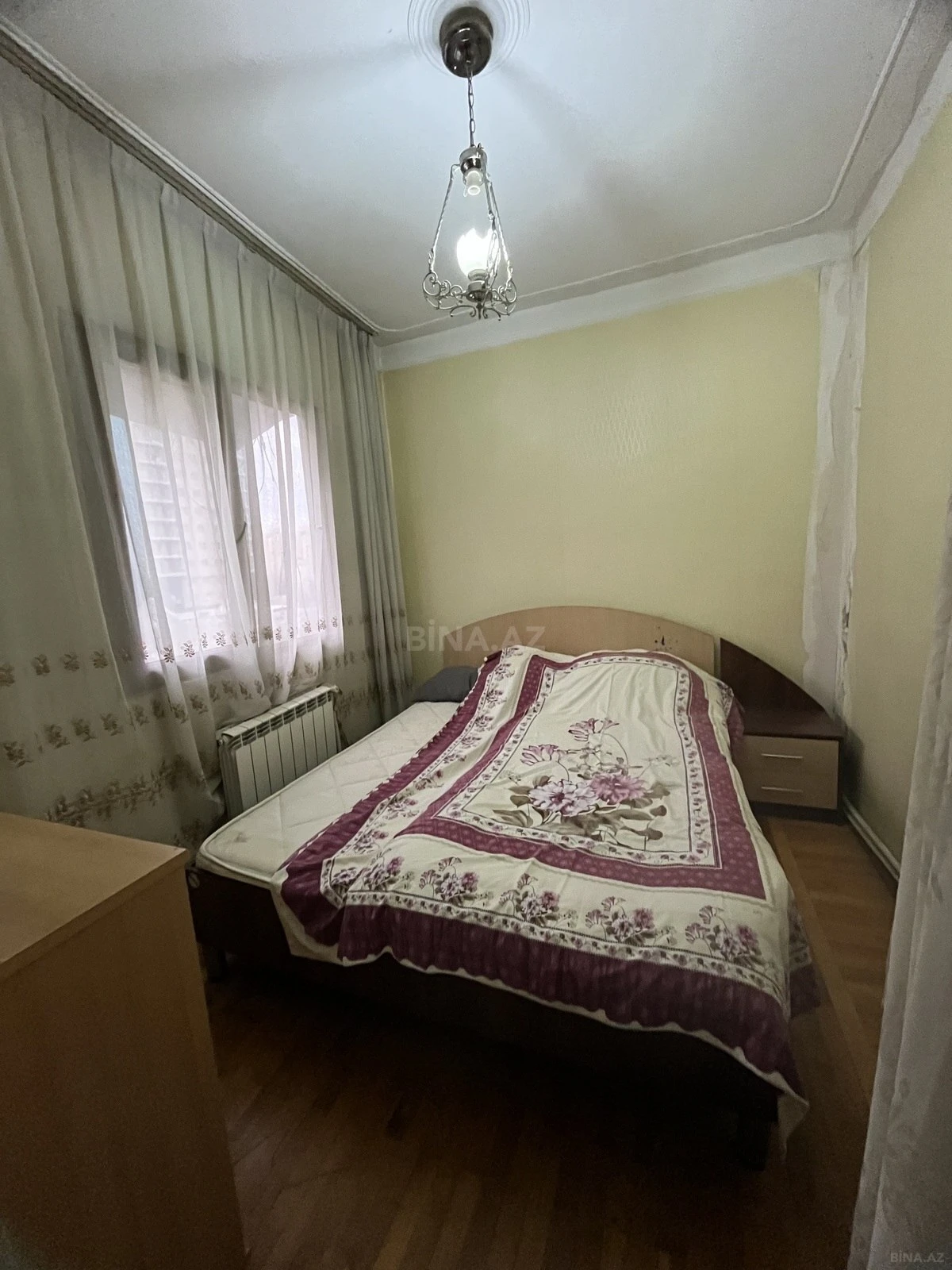 Satılır 4 otaqlı mənzil 100 m²