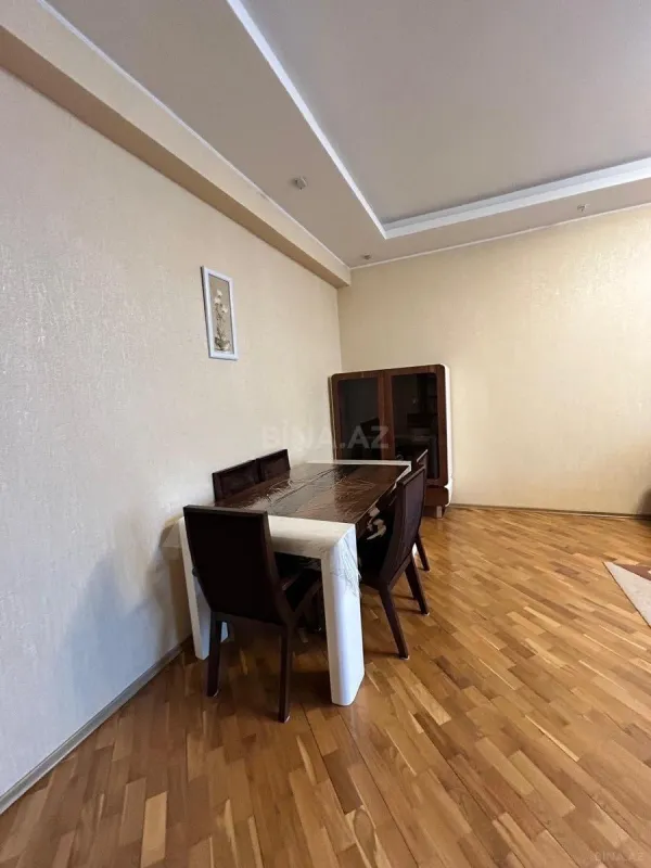Kirayə verilir 3 otaqlı mənzil 90 m²