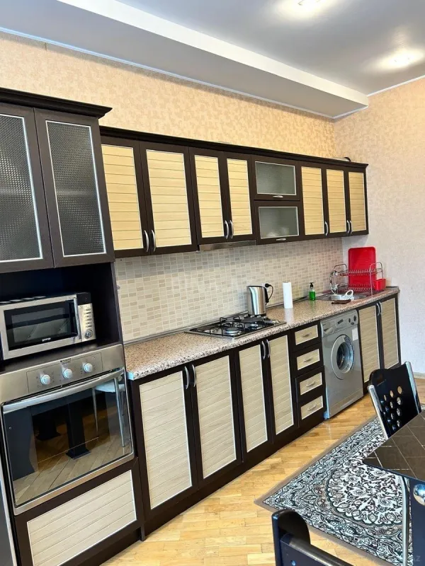Kirayə verilir 3 otaqlı mənzil 90 m²