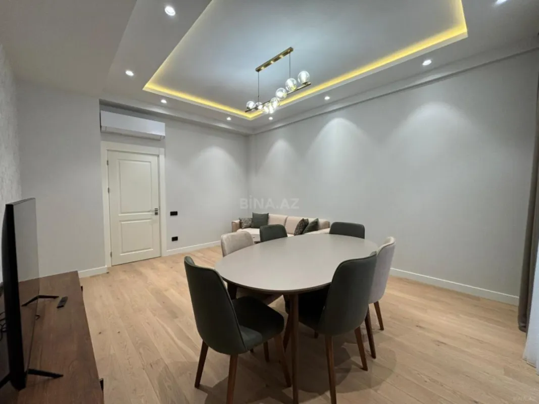 Kirayə verilir 3 otaqlı mənzil 150 m²
