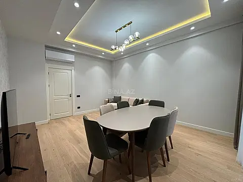 Kirayə verilir 3 otaqlı mənzil 150 m²