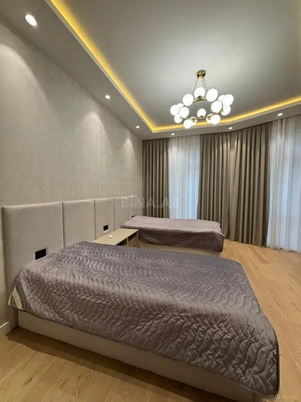 Kirayə verilir 3 otaqlı mənzil 150 m²