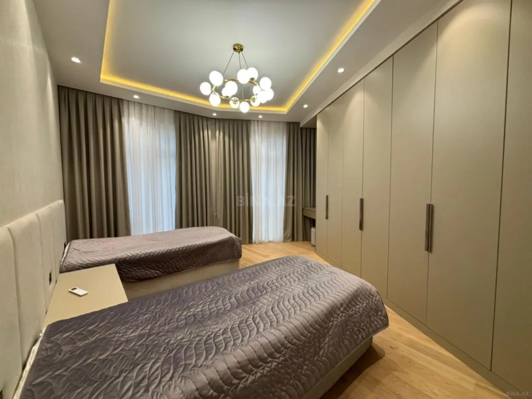 Kirayə verilir 3 otaqlı mənzil 150 m²